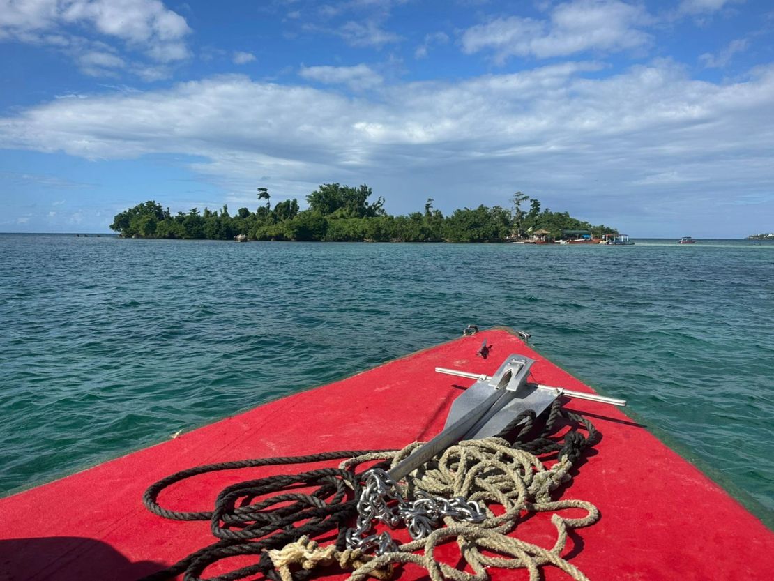 A family enjoying the island excursion
